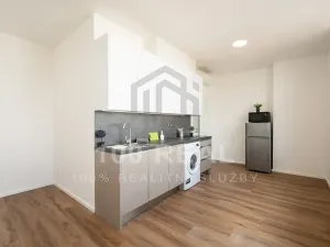 Pronájem bytu 1+kk, Pardubice, třída Míru, 27 m2