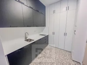 Pronájem bytu 1+kk, Praha - Holešovice, Vinařská, 32 m2