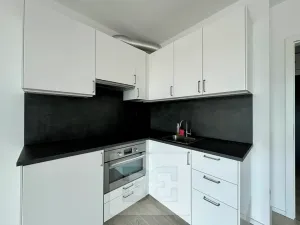 Pronájem bytu 1+kk, Brno, Střední, 32 m2