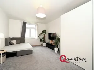 Pronájem bytu 2+1, Praha - Libeň, Zenklova, 73 m2