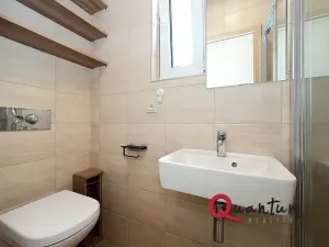 Pronájem bytu 2+1, Praha - Libeň, Zenklova, 73 m2