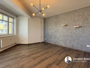 Pronájem bytu 2+kk, Jičín, Ruská, 71 m2
