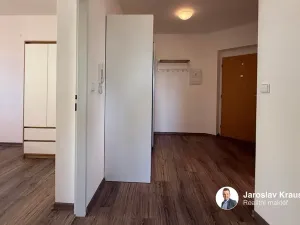Pronájem bytu 2+kk, Jičín, Ruská, 71 m2