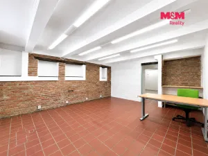 Pronájem obchodního prostoru, Zlín, třída Tomáše Bati, 88 m2