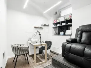 Pronájem obchodního prostoru, Praha, Školská, 150 m2