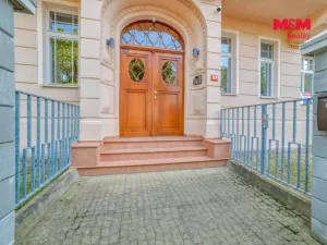 Prodej bytu 2+1, Mariánské Lázně - Úšovice, Anglická, 95 m2