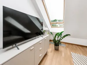 Prodej ubytování, Praha - Smíchov, Bieblova, 57 m2