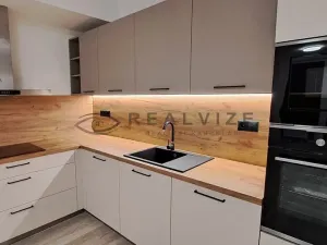 Pronájem bytu 3+kk, České Budějovice, Čakovská, 84 m2