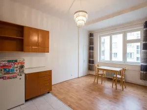 Pronájem bytu 2+kk, Praha - Karlín, Křižíkova, 48 m2