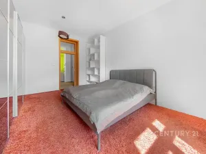 Pronájem bytu 2+kk, Praha - Vinohrady, Na Folimance, 56 m2