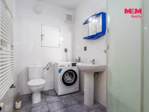 Prodej bytu 1+kk, Pardubice - Zelené Předměstí, nábřeží Závodu míru, 32 m2