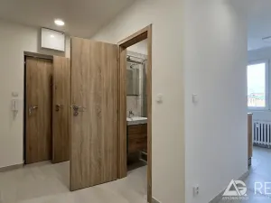 Pronájem bytu 2+1, Praha - Malešice, Chotutická, 54 m2