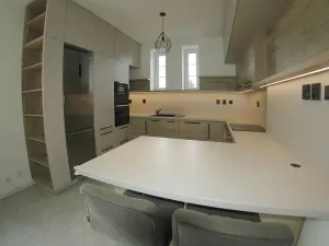 Pronájem bytu 2+1, Plzeň, V Bezovce, 95 m2