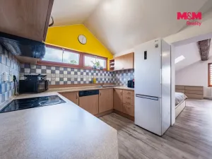 Prodej bytu 3+kk, Rožďalovice, Náměstí, 68 m2