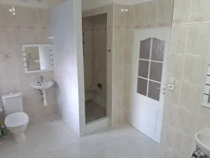 Pronájem obchodního prostoru, Žatec, U Oharky, 300 m2