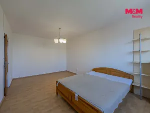 Pronájem bytu 1+1, Praha - Hostivař, plukovníka Mráze, 43 m2