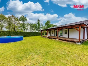 Prodej pozemku pro bydlení, Nepoměřice, 923 m2
