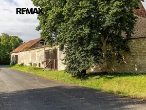 Prodej zemědělského objektu, Počedělice, 2500 m2