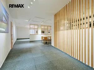 Pronájem obchodního prostoru, Plzeň, Škroupova, 210 m2
