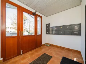 Pronájem bytu 1+1, Odolena Voda, Komenského, 35 m2