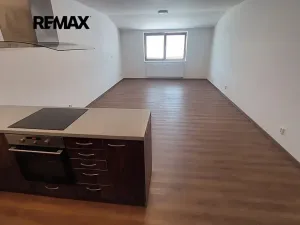 Pronájem bytu 1+kk, Slavkov u Brna, 53 m2
