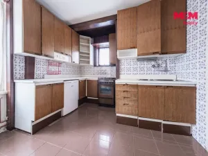 Pronájem rodinného domu, Praha - Horní Počernice, Běluňská, 180 m2