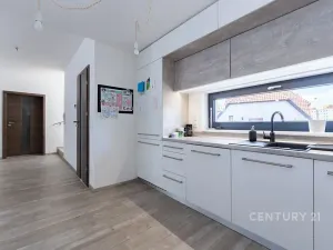Prodej bytu 4+kk, Praha - Modřany, Horkého, 129 m2