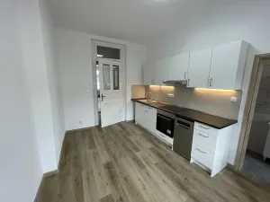 Pronájem bytu 2+1, Praha, Bořivojova, 72 m2