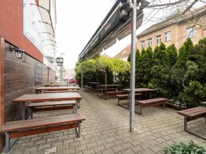 Pronájem restaurace, Praha - Braník, Branická, 610 m2