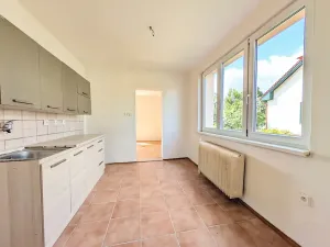 Prodej bytu 3+1, Počátky, Stodolní, 61 m2