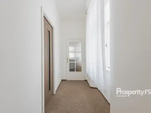Prodej bytu 3+1, Hostinné, Dolní brána, 67 m2