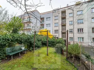 Pronájem bytu 1+1, Praha - Podolí, Podolská, 29 m2