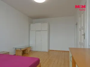 Pronájem bytu 4+1, Čáslav - Čáslav-Nové Město, Husova, 98 m2