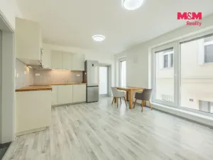 Prodej bytu 2+kk, Kladno, Průchodní, 48 m2