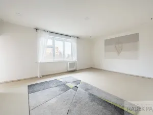 Pronájem bytu 3+1, Praha - Malešice, Nad vodovodem, 86 m2