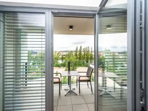 Pronájem bytu 3+kk, Praha - Karlín, Za Karlínským přístavem, 74 m2