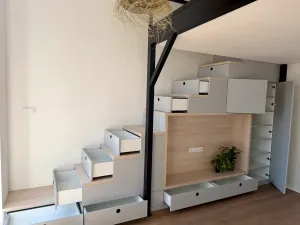 Prodej atypického bytu, Praha - Košíře, Holečkova, 52 m2
