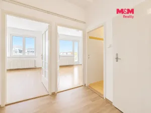 Pronájem bytu 2+kk, Praha - Holešovice, Jankovcova, 37 m2