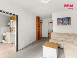 Prodej bytu 3+1, Kladno - Kročehlavy, Litevská, 56 m2