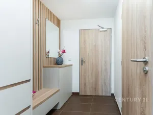 Pronájem bytu 2+kk, Praha - Hostivař, 47 m2