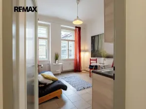 Pronájem bytu 2+kk, Praha - Nové Město, Legerova, 34 m2