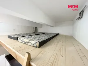 Prodej obchodního prostoru, Praha - Smíchov, Mošnova, 18 m2