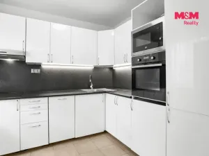 Pronájem bytu 3+1, Nupaky, U Školky, 72 m2