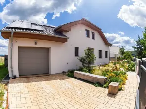 Prodej rodinného domu, Líšnice, 336 m2