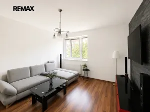Pronájem bytu 2+kk, Kladno, Generála Selnera, 52 m2
