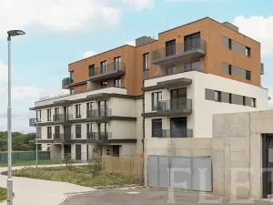 Pronájem bytu 1+kk, Praha - Řeporyje, Haenkeho, 31 m2