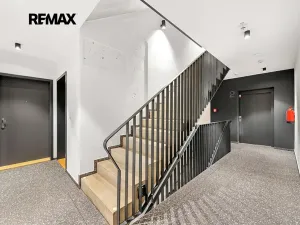 Prodej bytu 2+kk, Praha - Karlín, Sokolovská, 59 m2