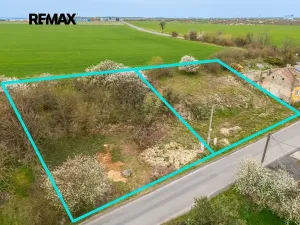 Prodej pozemku pro bydlení, Slaný, 778 m2