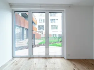 Pronájem bytu 2+kk, Praha - Radlice, U Komína, 55 m2