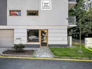 Prodej obchodního prostoru, Karlovy Vary, Šumavská, 78 m2